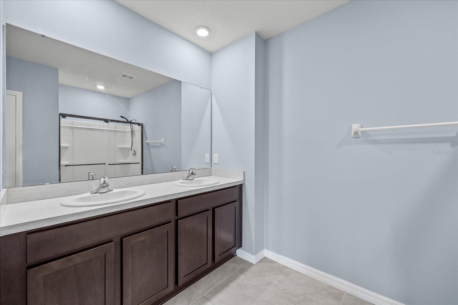 Ensuite bathroom