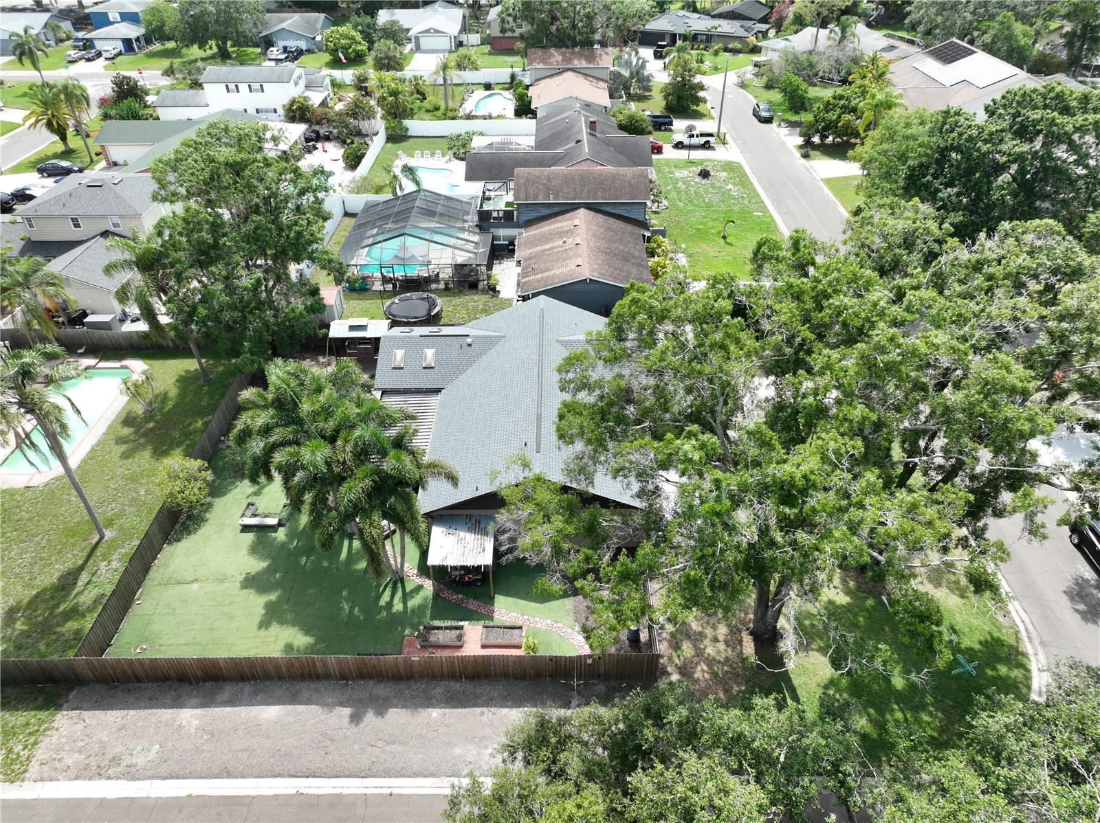 TB8394514