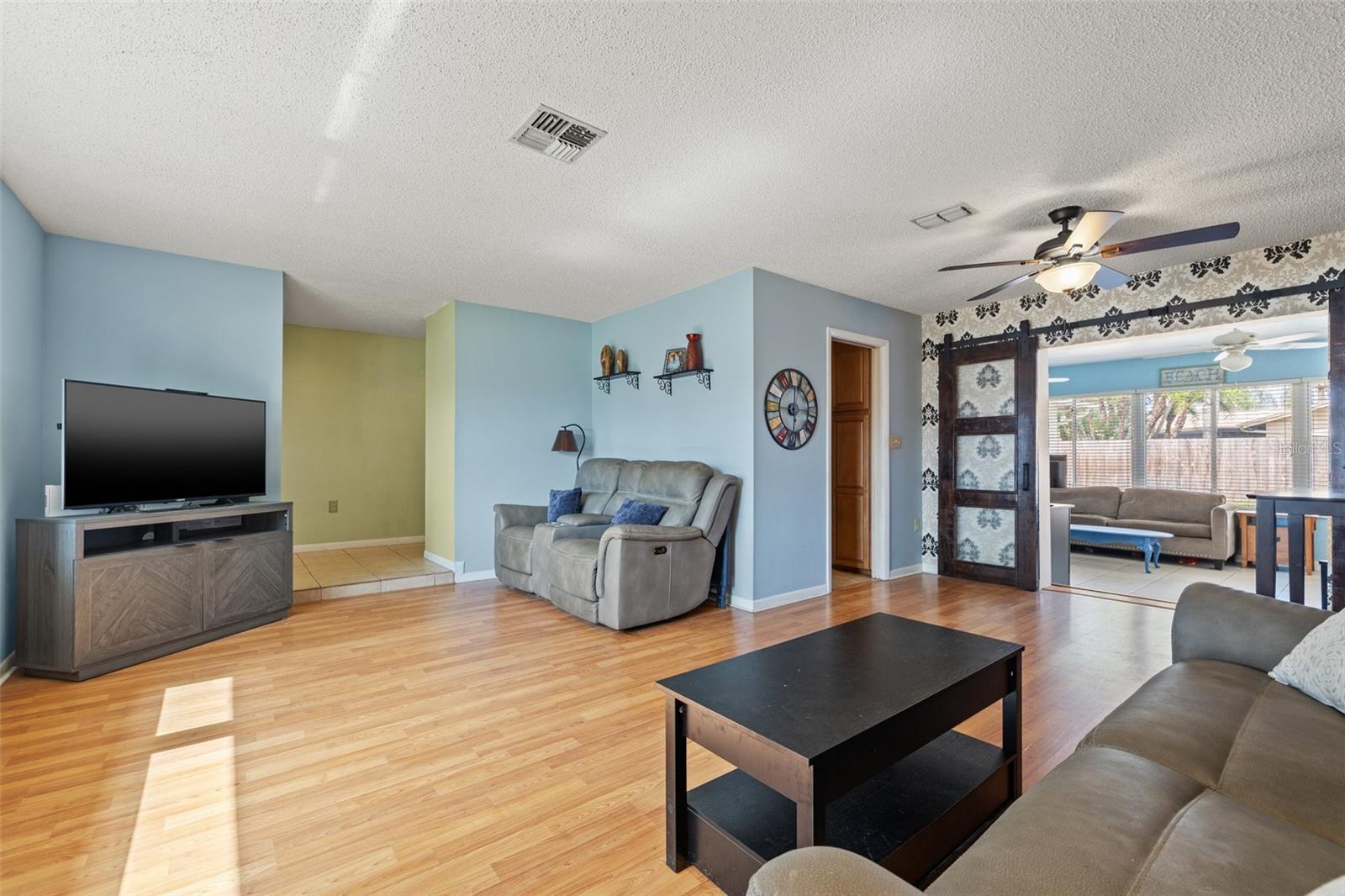 Living/Dining Combo
