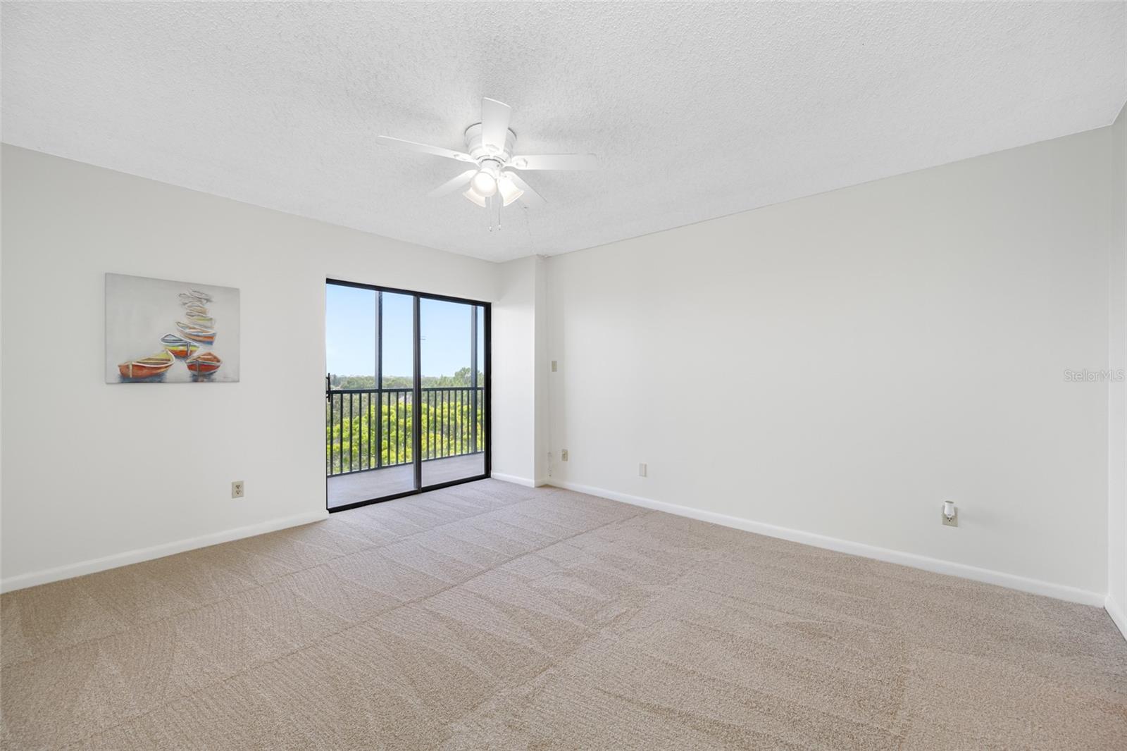 Direct access to the lanai from primary bedroom