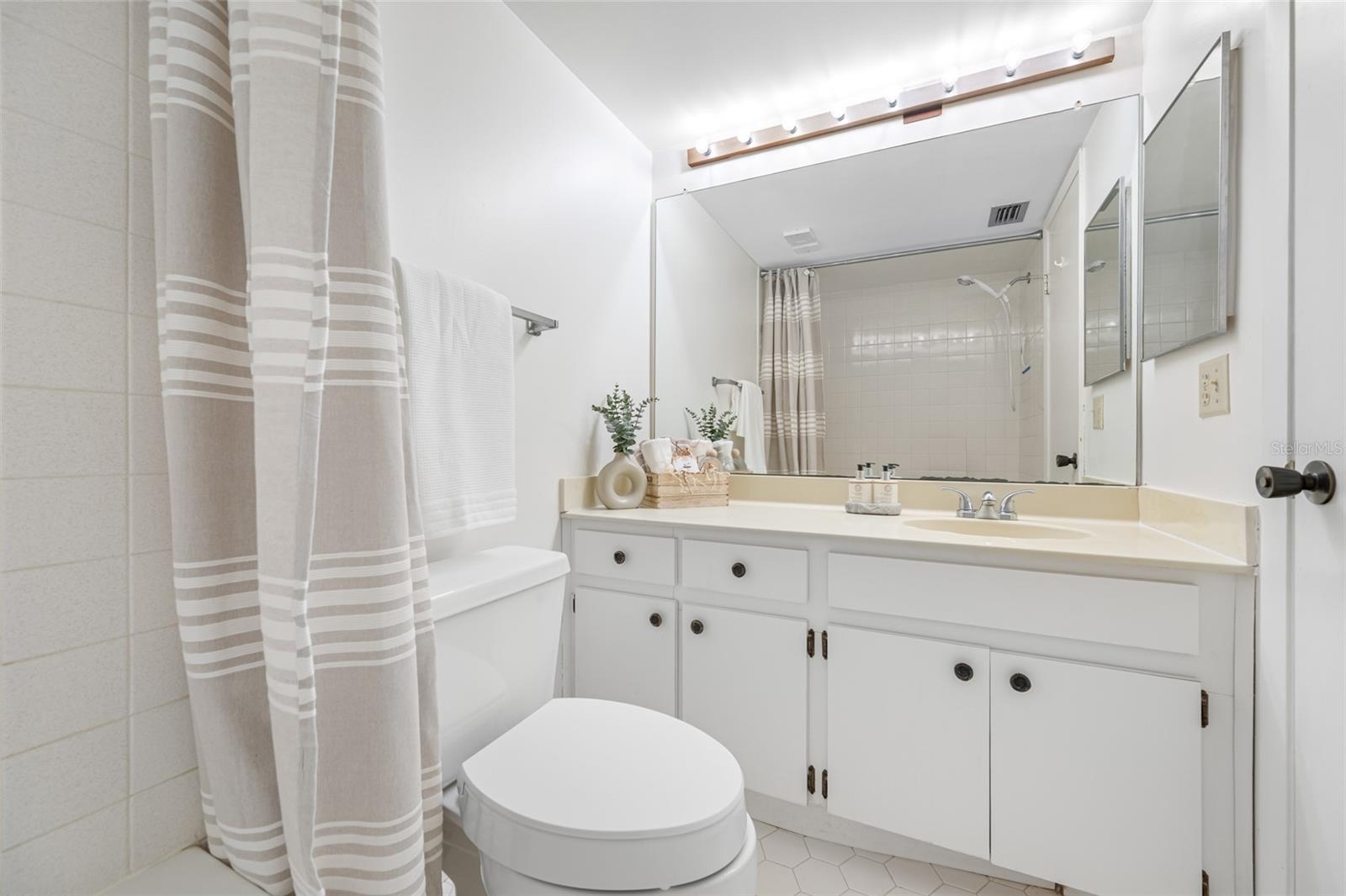 Ensuite