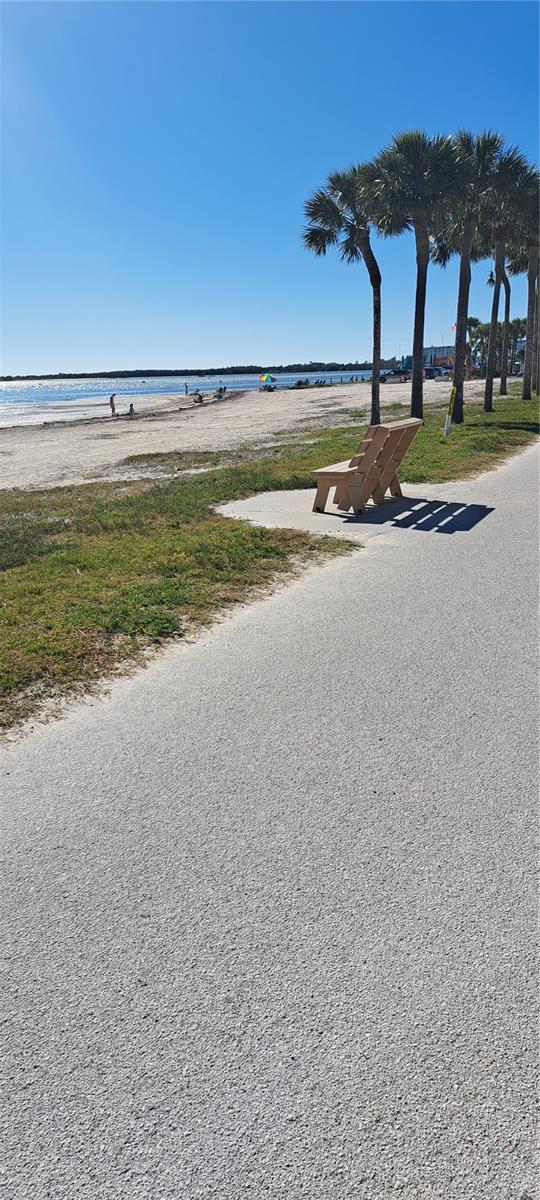 Dunedin causeway leads to the soft sands of Honeymoon Island Beach