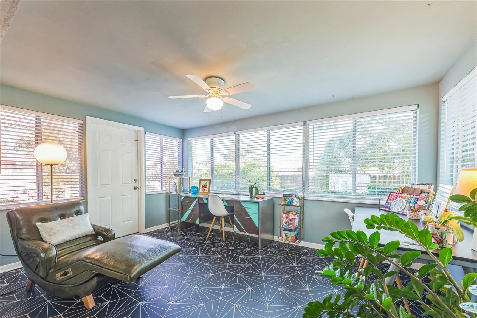 Florida room with AC