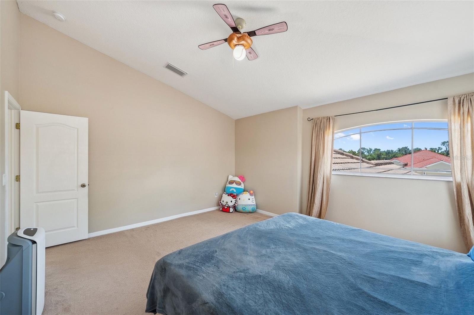 Another view of the bedroom