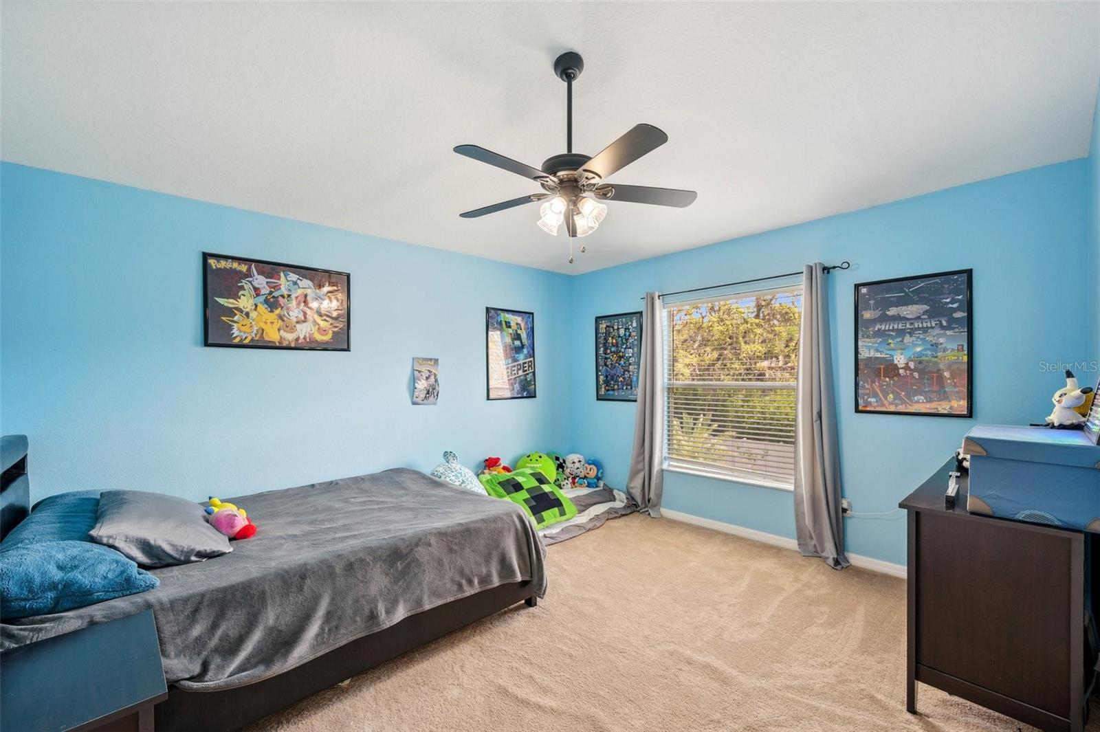 Bedroom can fit king-size furniture.