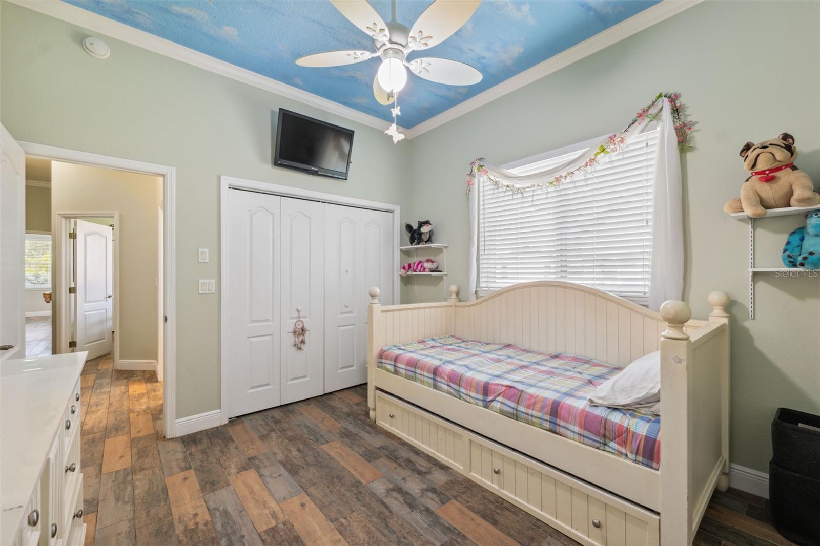 Second bedroom!