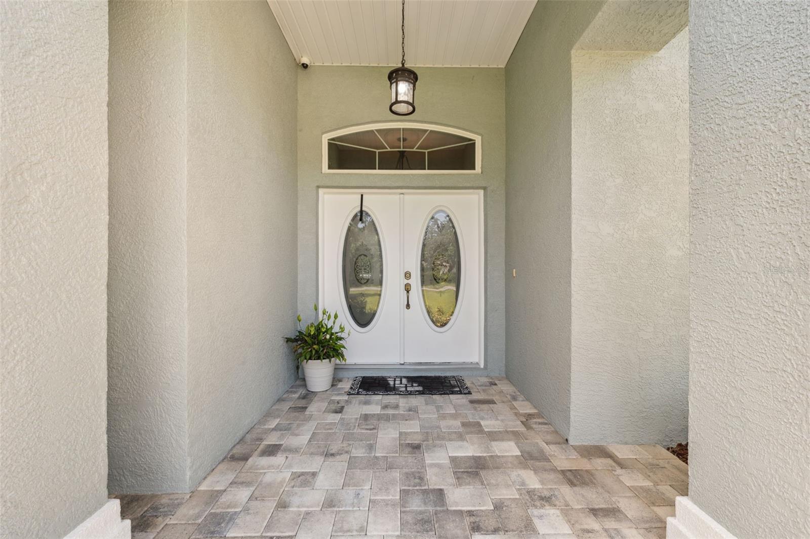 Double door entry!