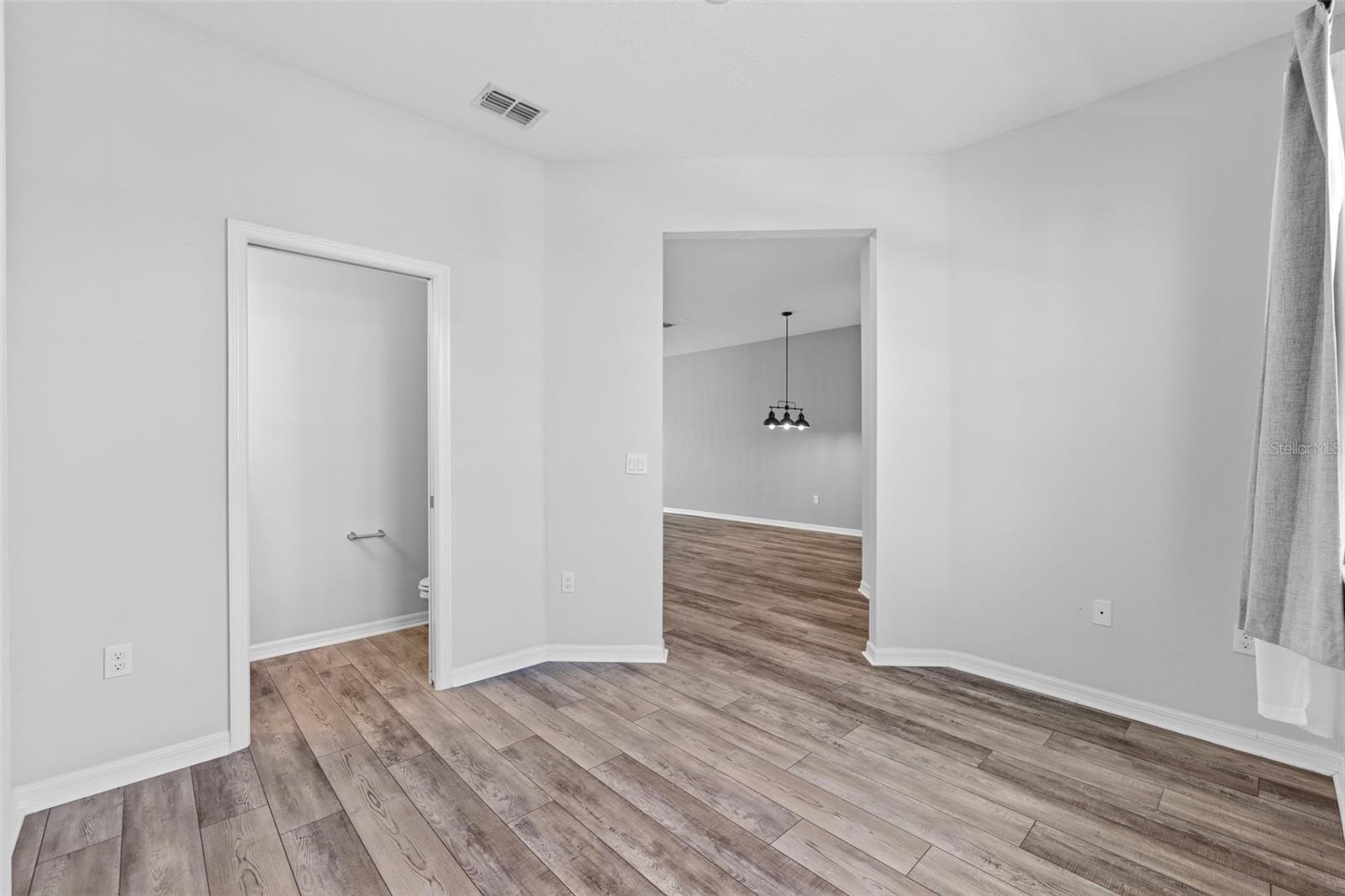 office/bonus room