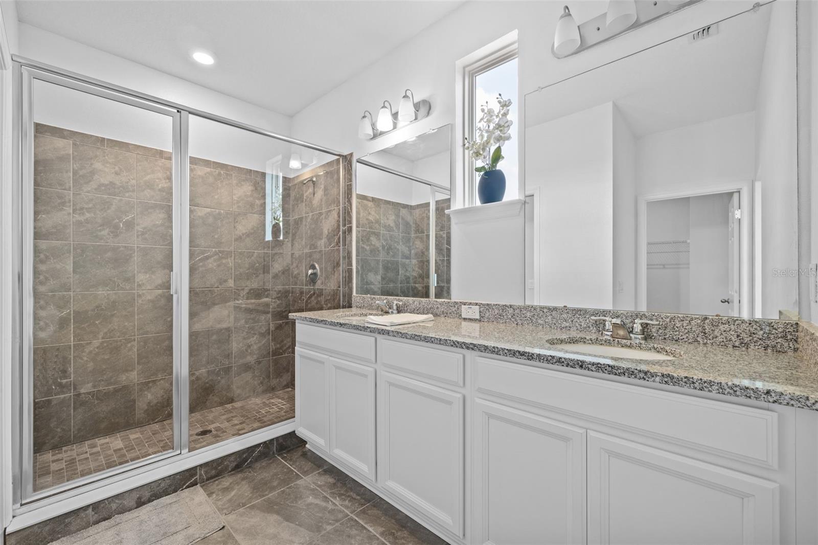 primary ensuite