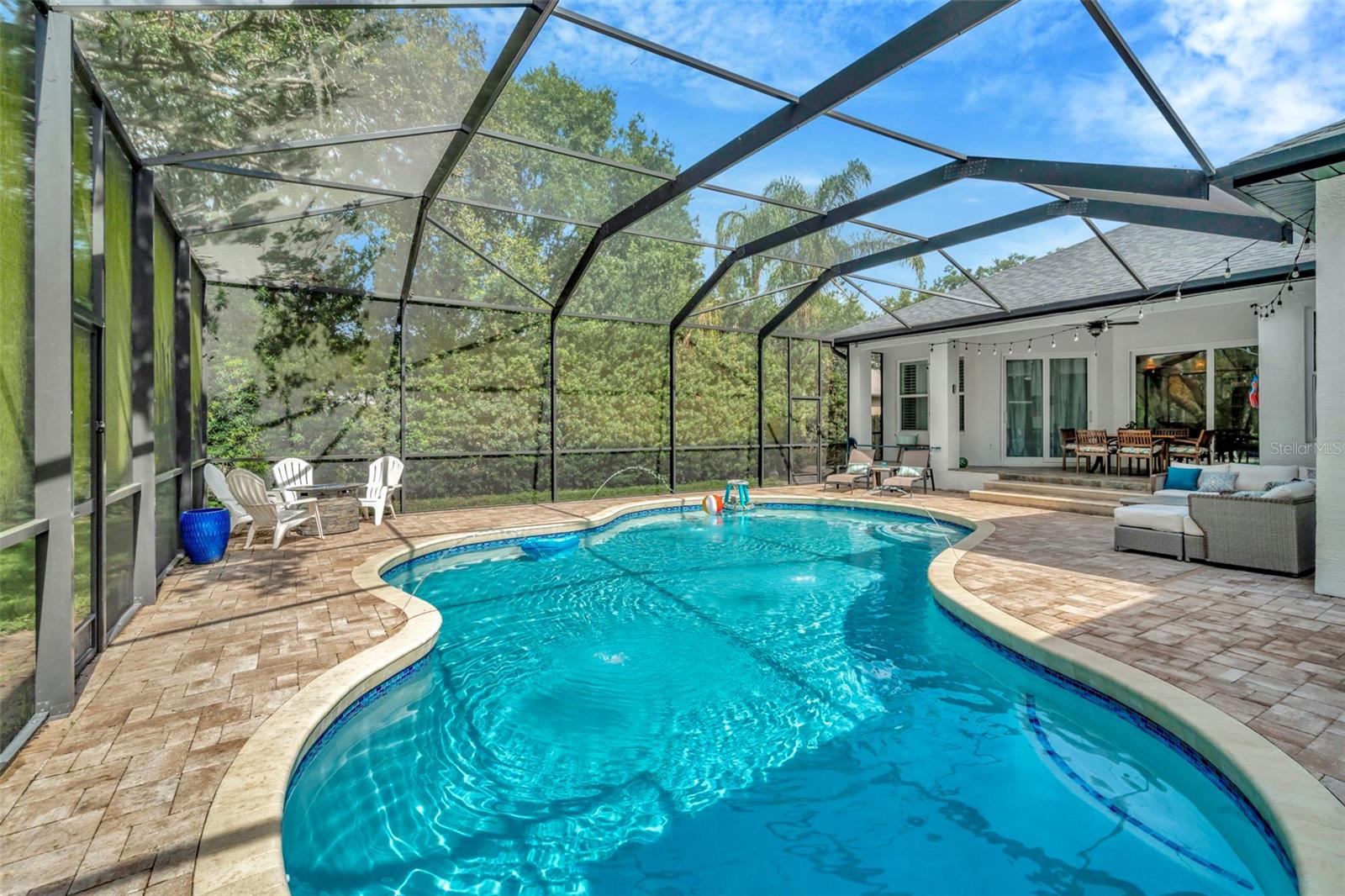 Large pool!