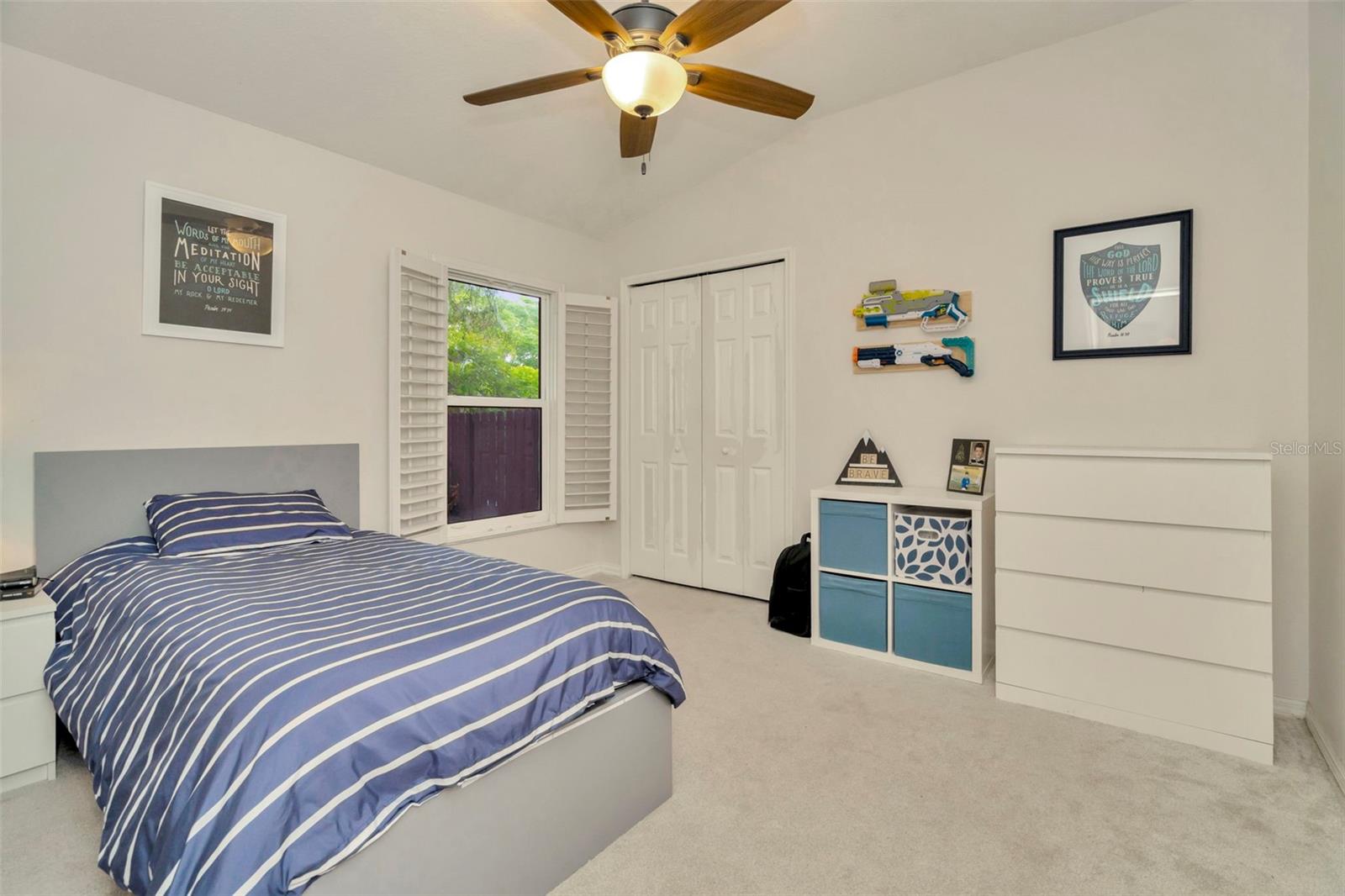 Secondary bedroom