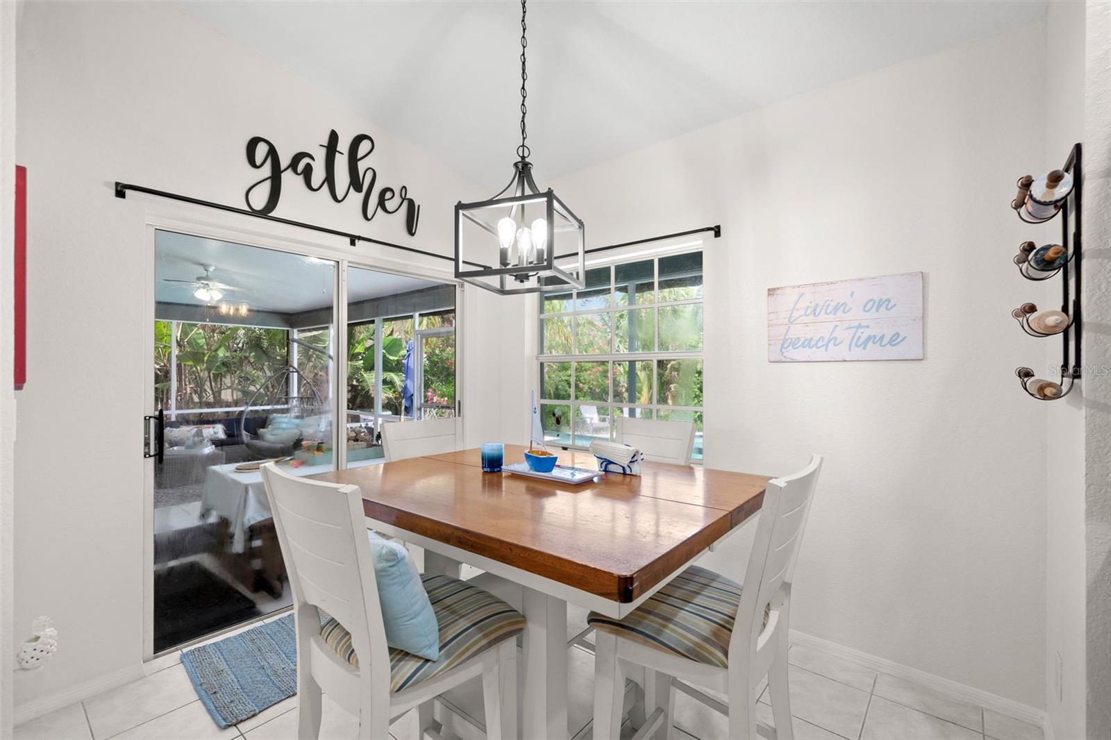 Eat-in-Kitchen