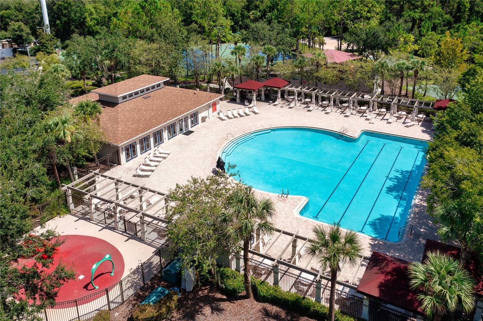 Pool/Clubhouse