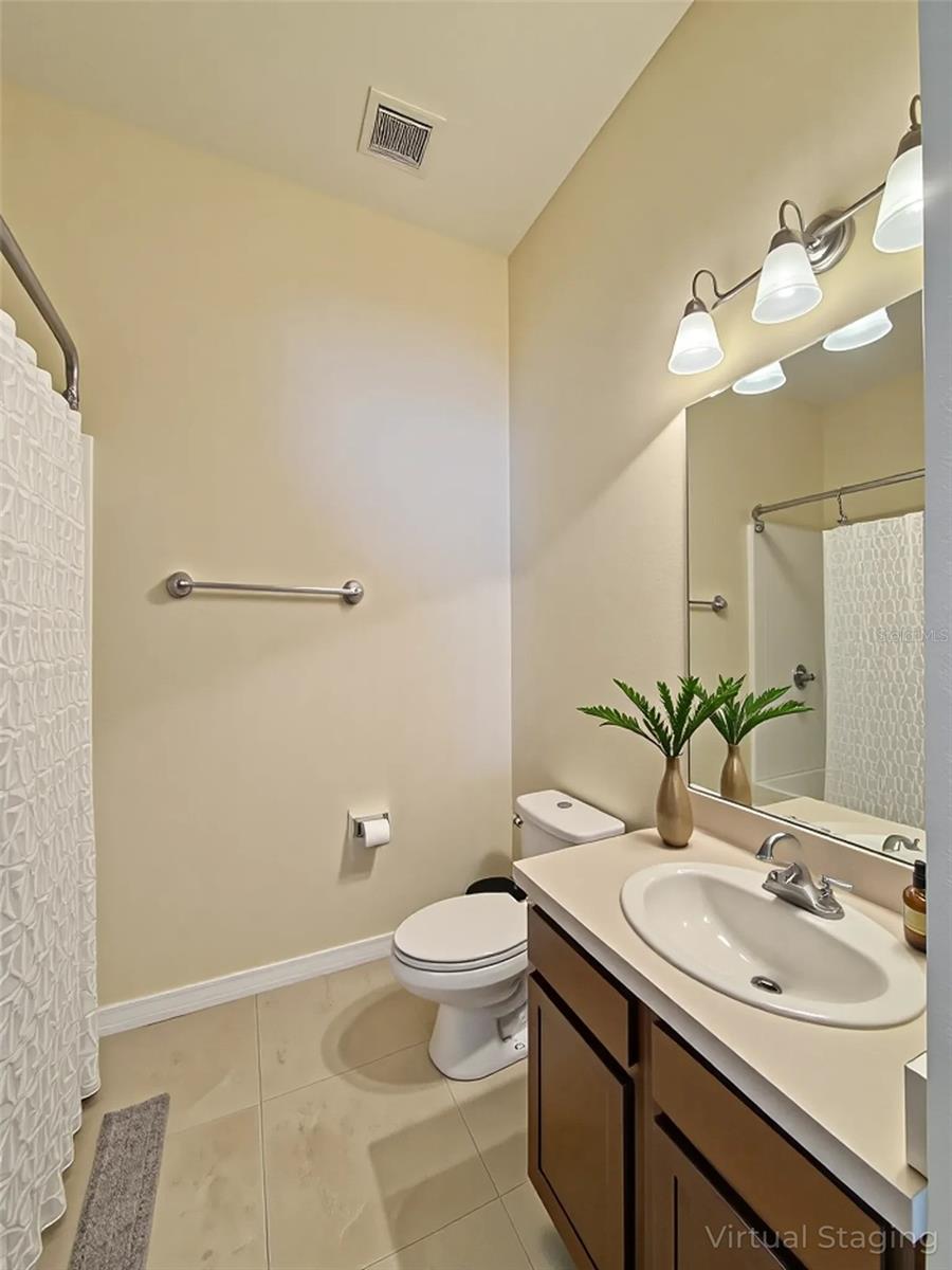 Upstairs 2nd Bath
