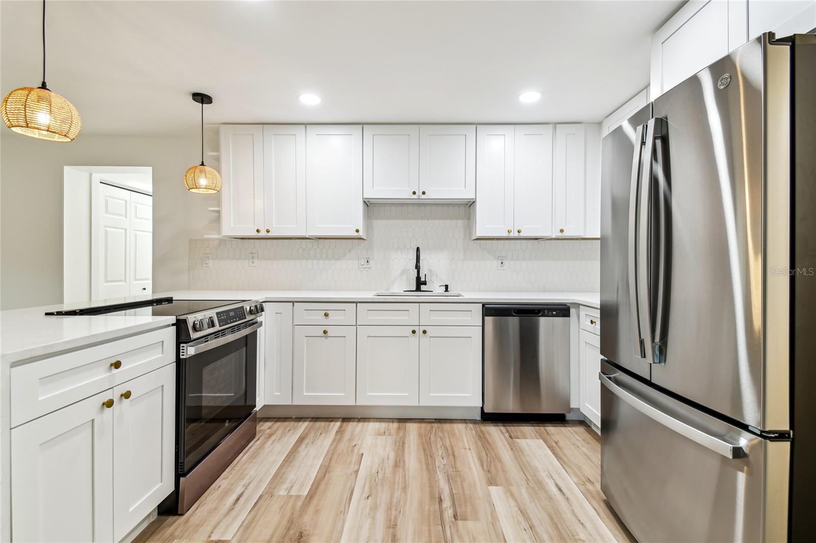 STOVE,REFRIGERATOR, AND DISHWASHER