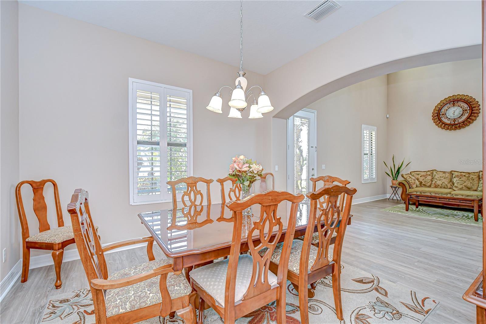 Dining/Living room