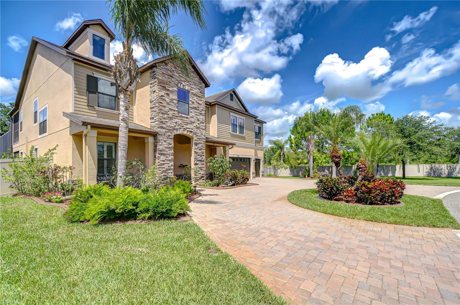 Circular driveway