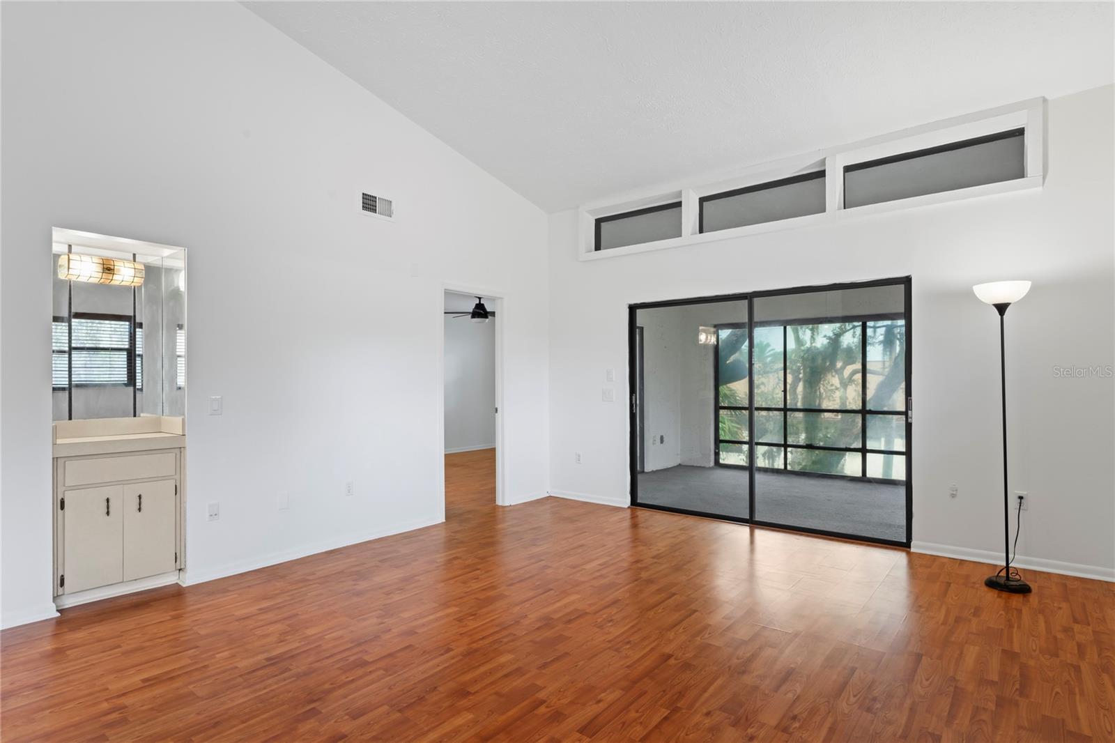 SPLIT BEDROOM PLAN