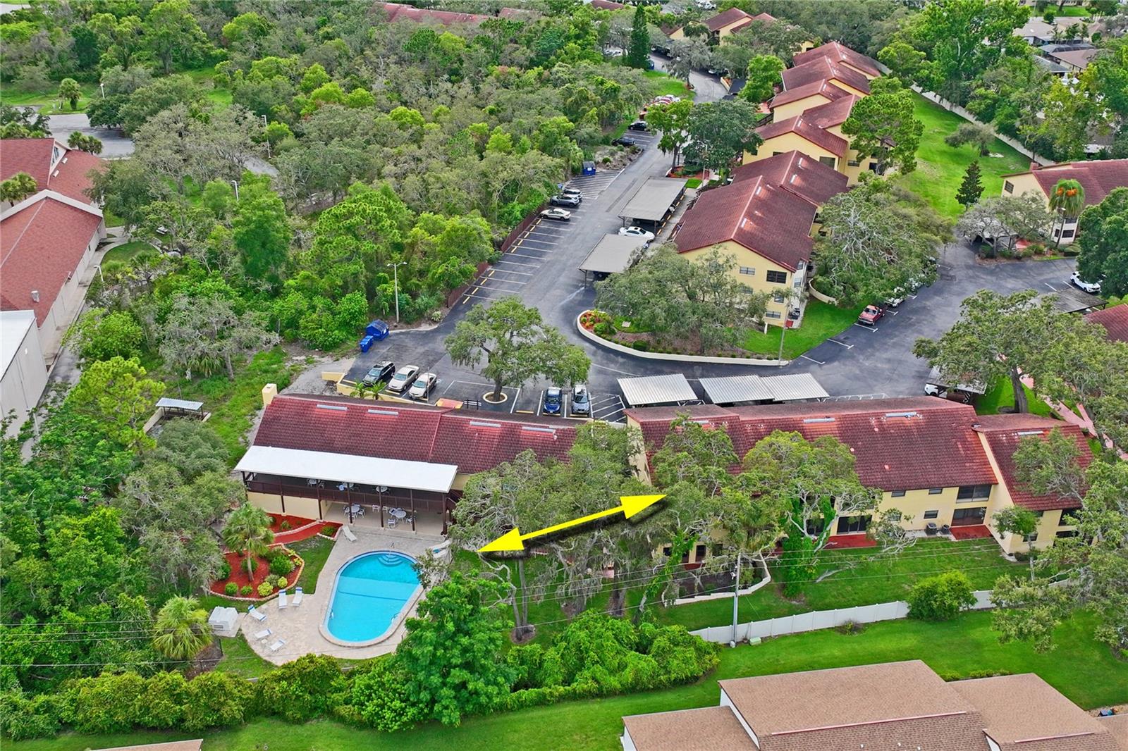 END UNIT #10 NEAR POOL