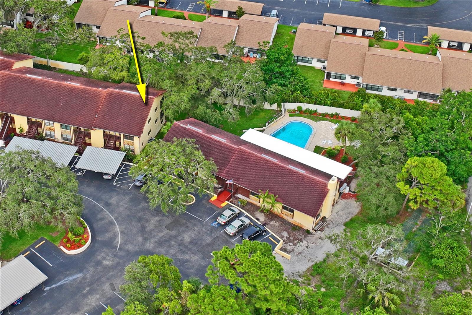 END UNIT #10 NEAR CLUBHOUSE