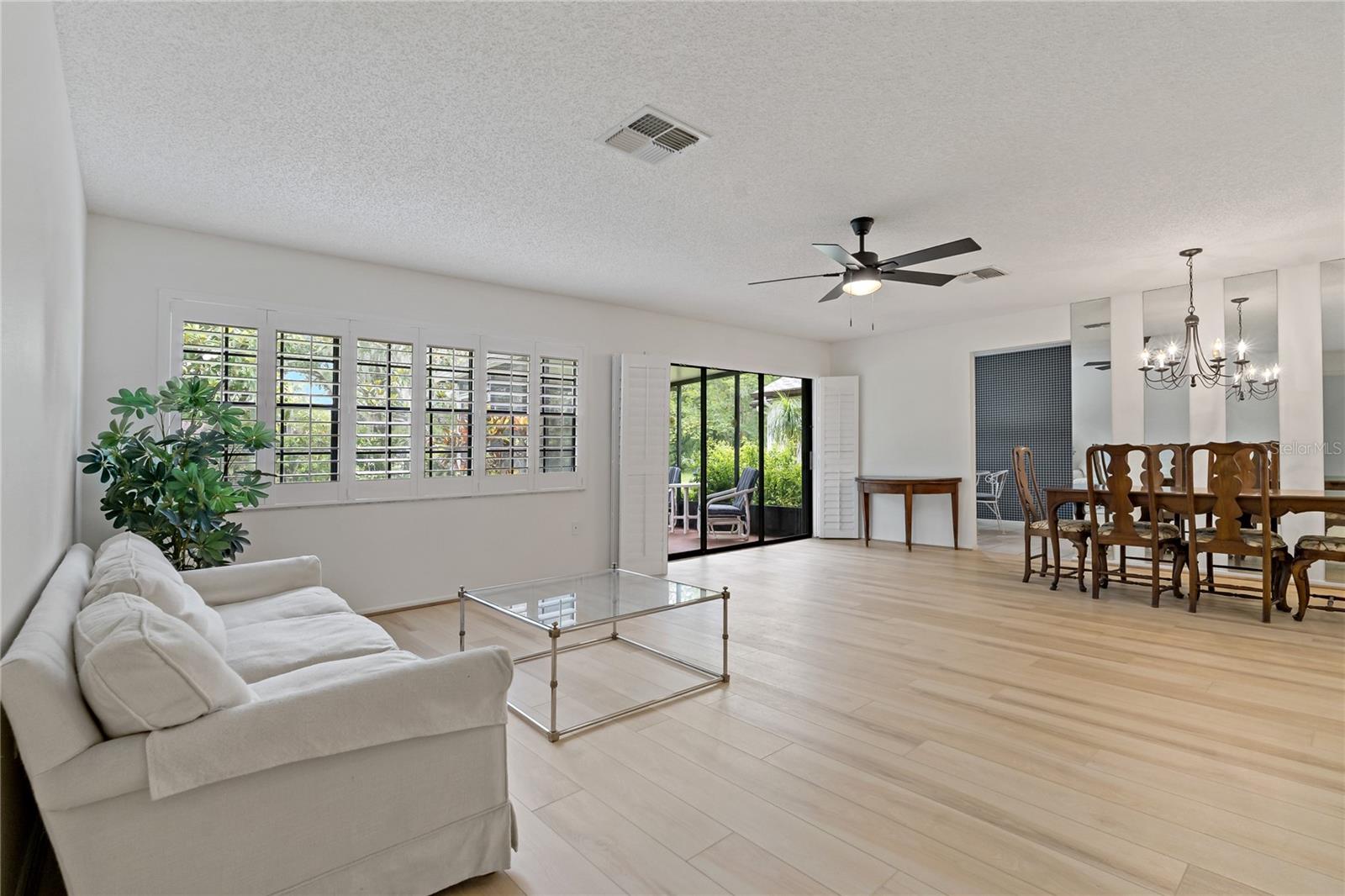 BRAND NEW LUXURY VINYL WOOD PLANK FLOORING