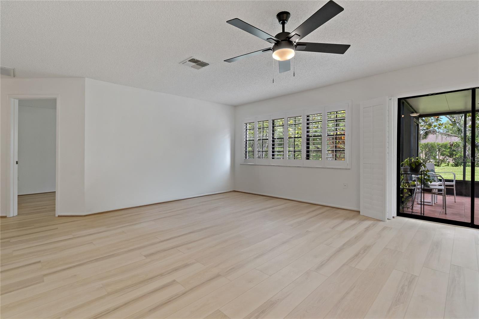 BRAND NEW LUXURY VINYL WOOD PLANK FLOORING IN THE MAIN LIVING AREAS & THE BEDROOMS