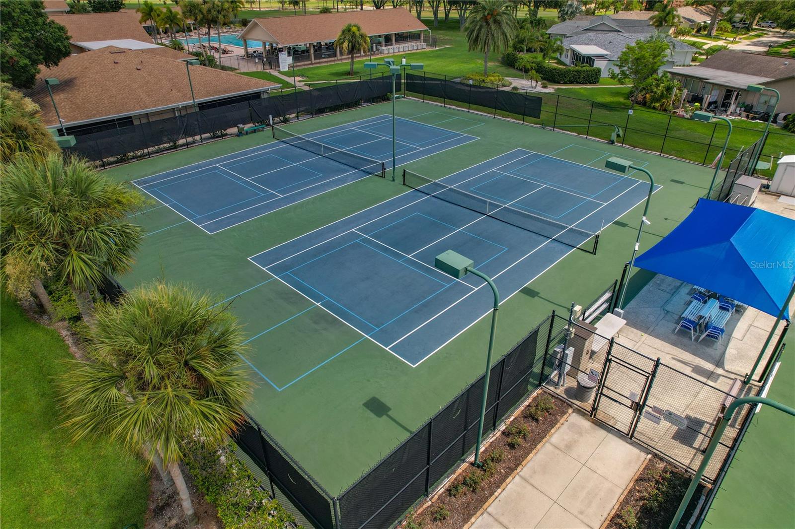 MULTIPLE COMMUNITY TENNIS COURTS AND PICKLEBALL COURTS