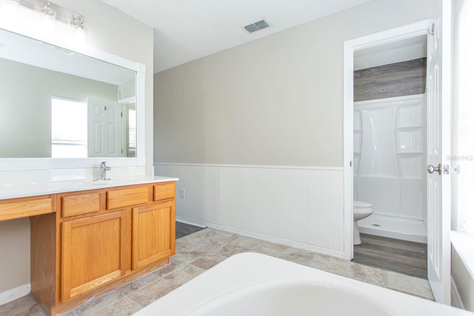 Primary En Suite