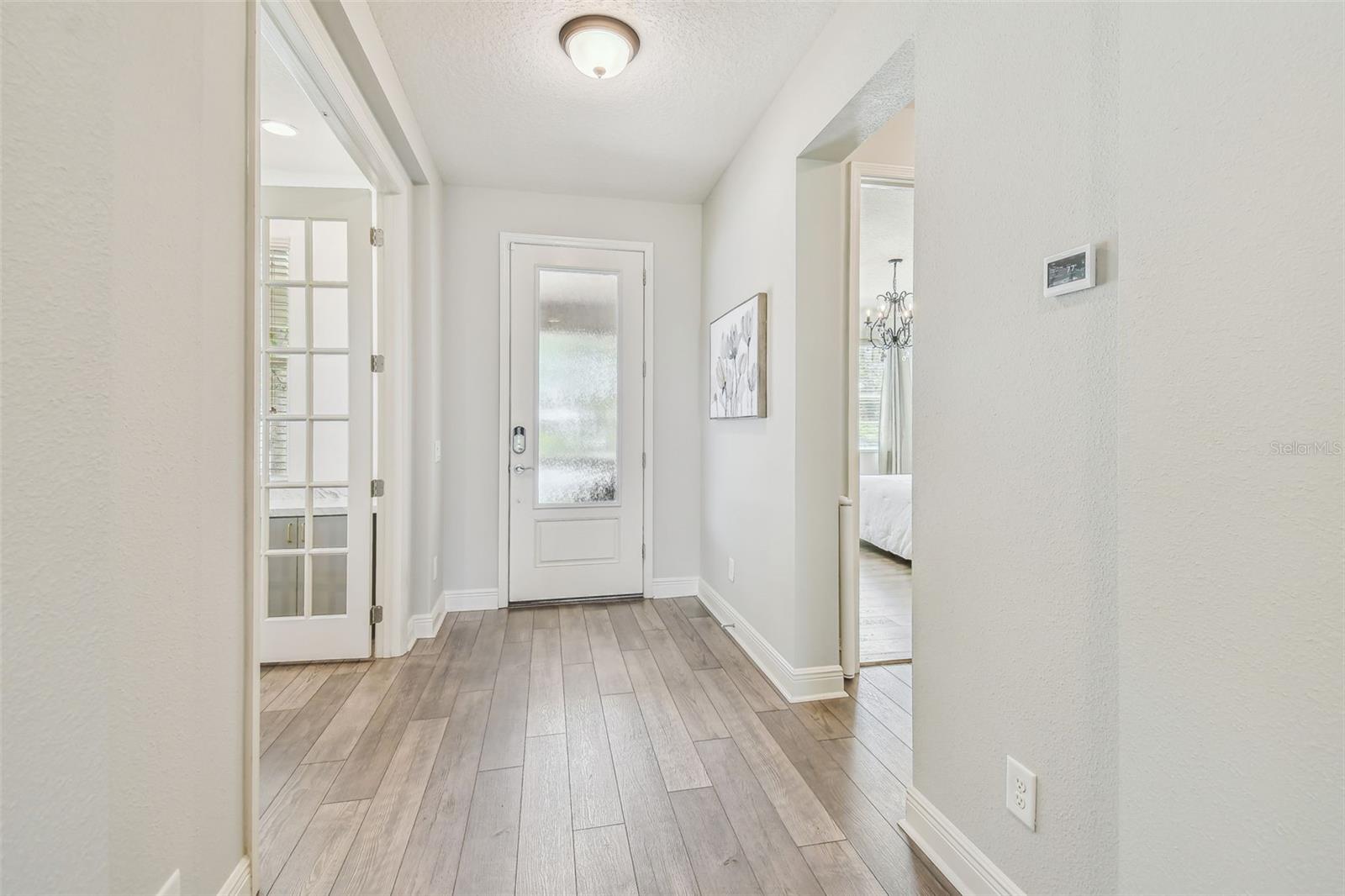 Light, bright and open, come on in!