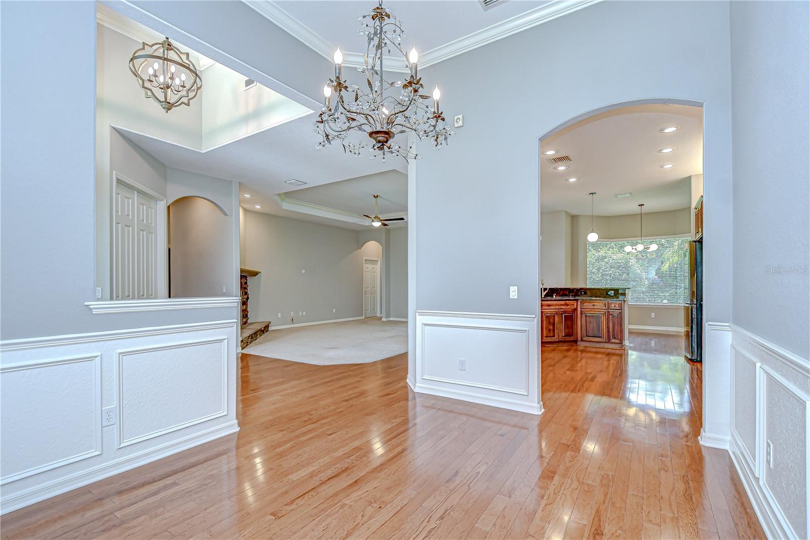 Open floor plan!