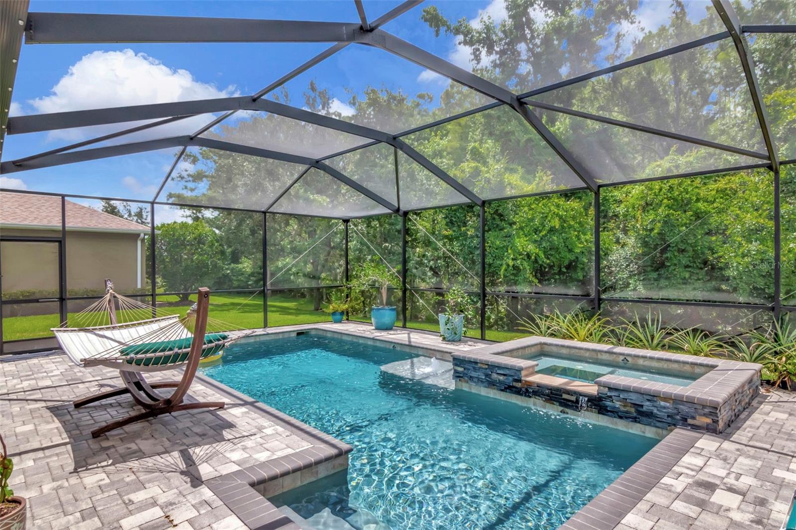 Sparking Pool in a tranquil setting