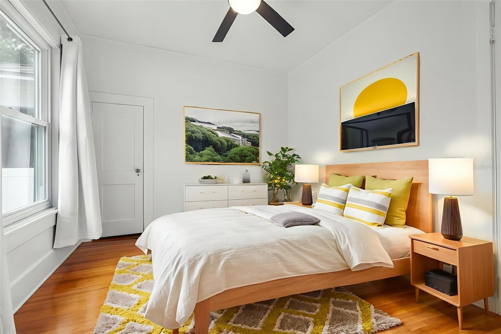 Guest bedroom