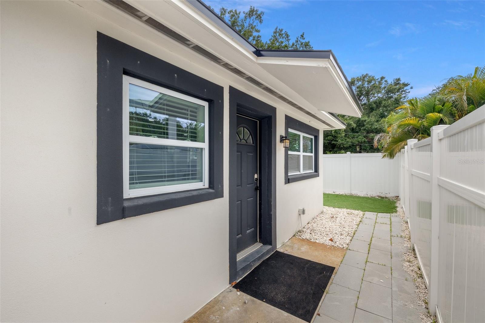 Private entrance to apartment