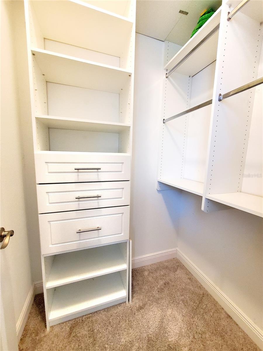 ANOTHER WALK-IN CLOSET