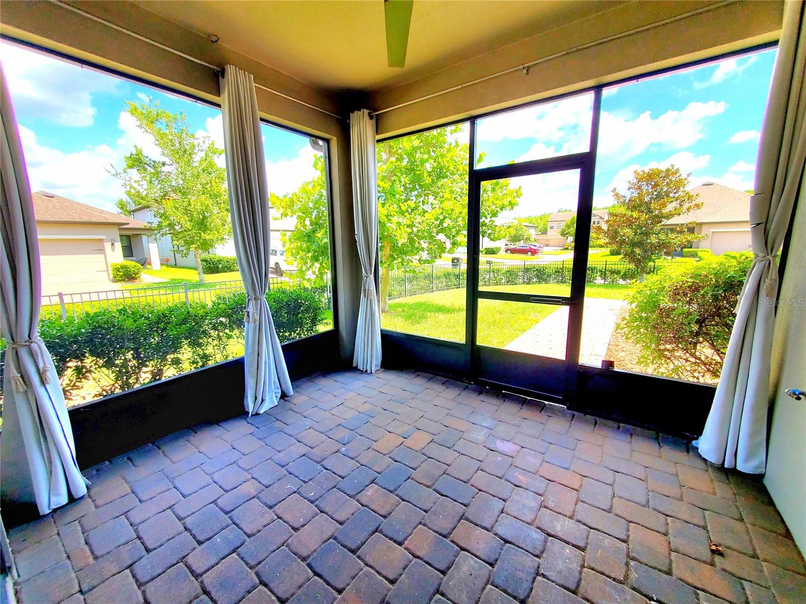 REAR LANAI