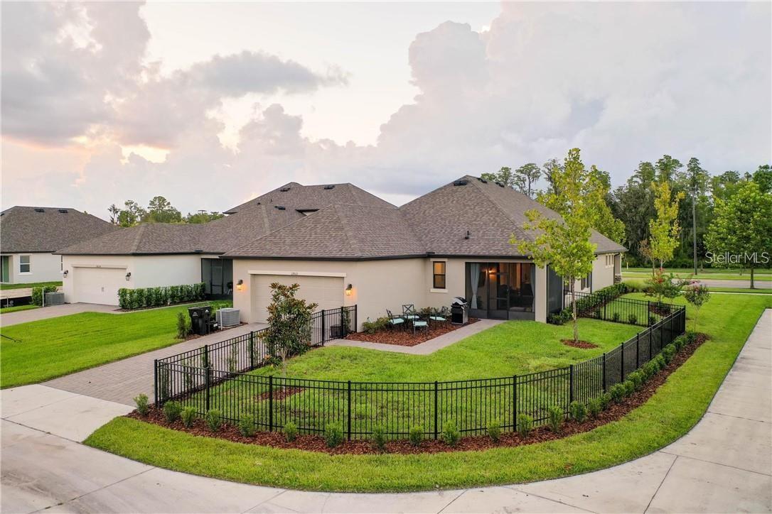 REAR DRIVEWAY ENTRANCE