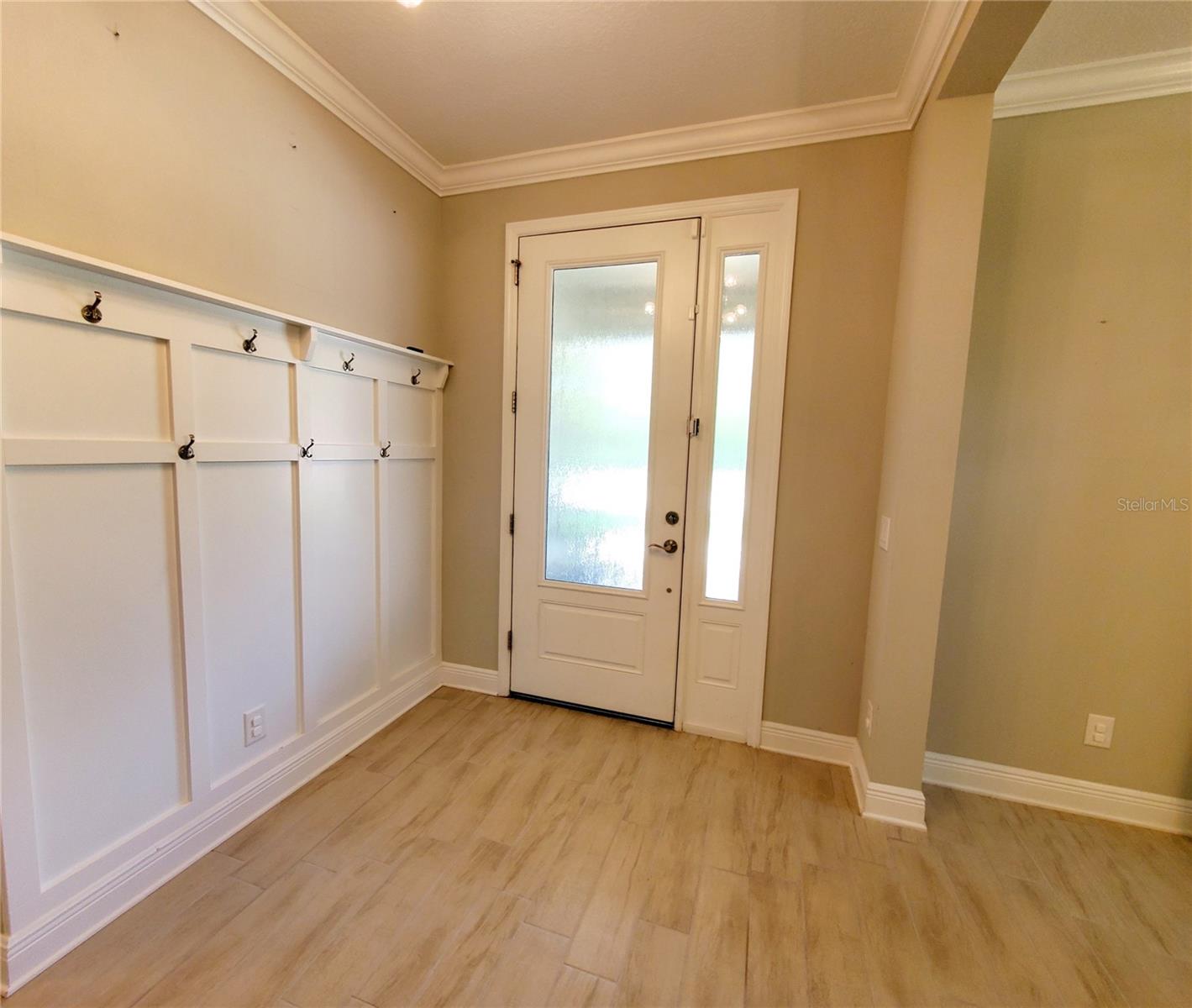 FOYER