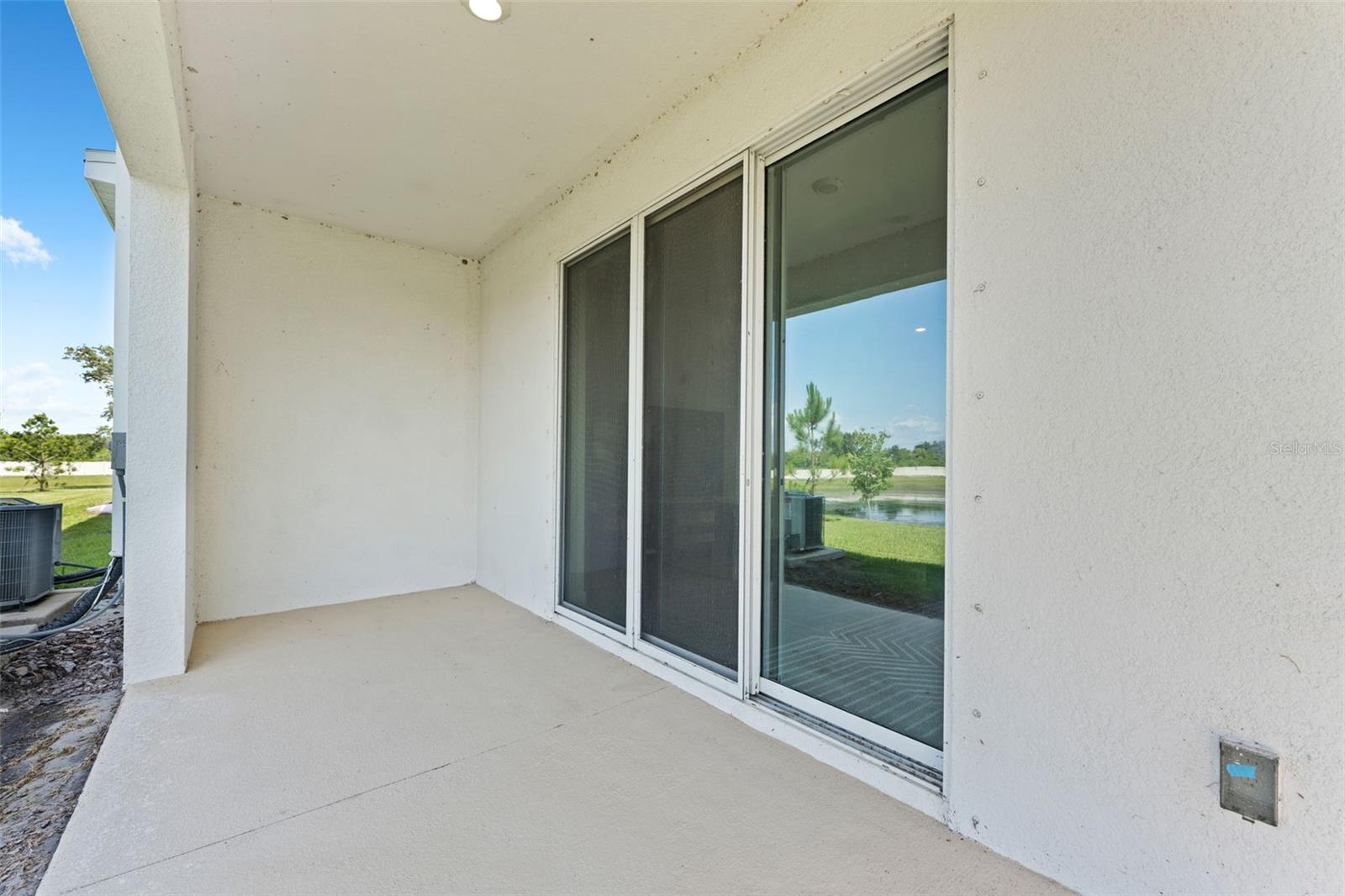 Open Lanai 2