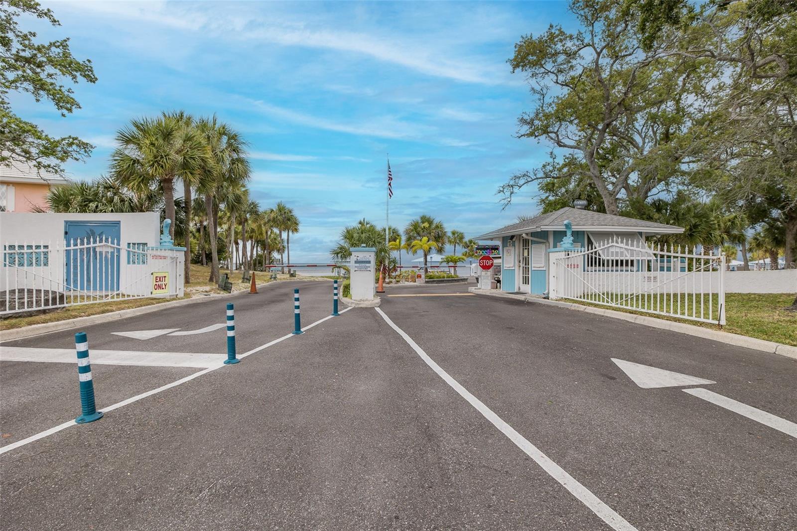 Gulf Harbors Private Beach Cub