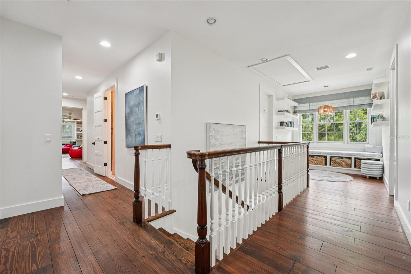 Upstairs landing with 5 additional Bedrooms and bonus rooms