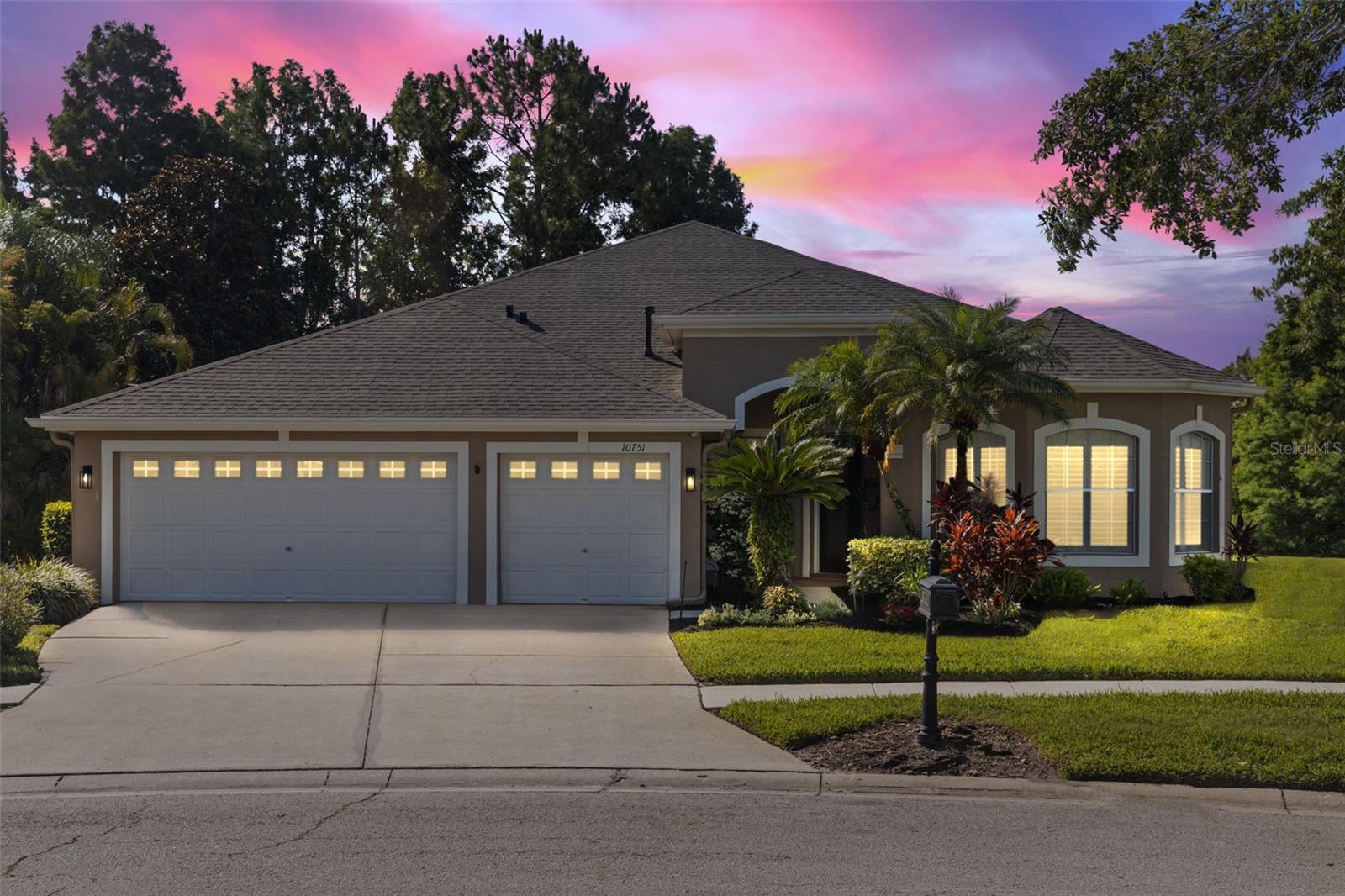 Gorgeous curb appeal in Chelmsford - The Fords.