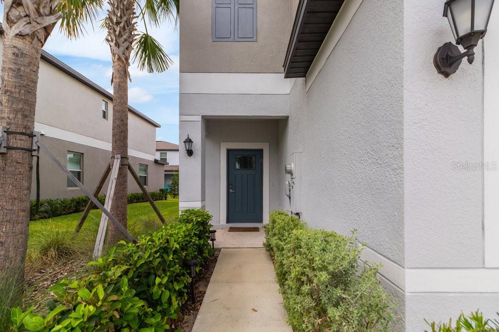8305 Crescent Oaks Drive