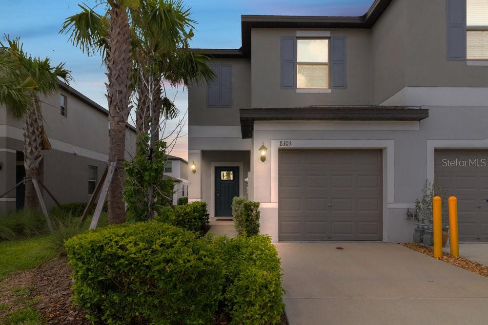 8305 Crescent Oaks Drive