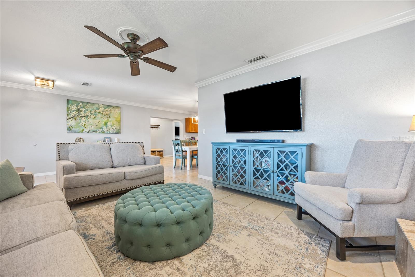 Alternative view in Living Room