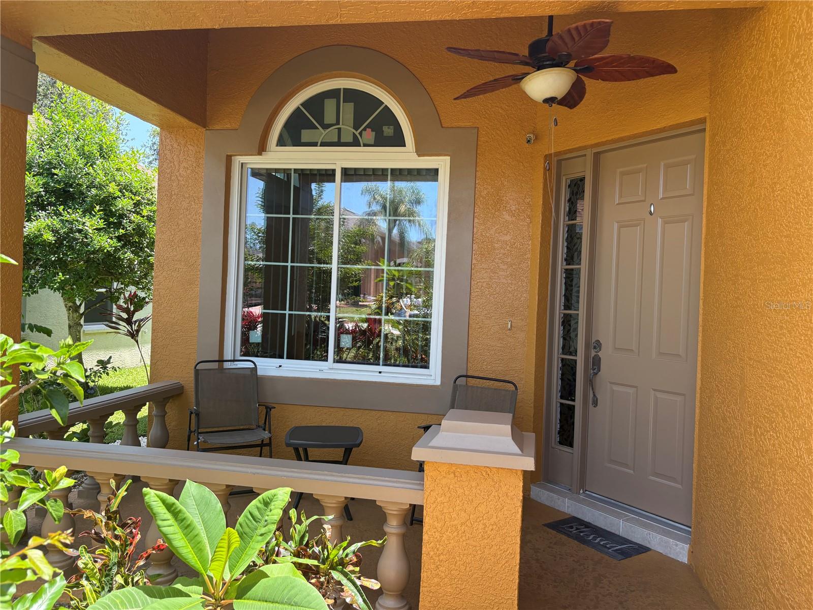 FRONT OF HOUSE