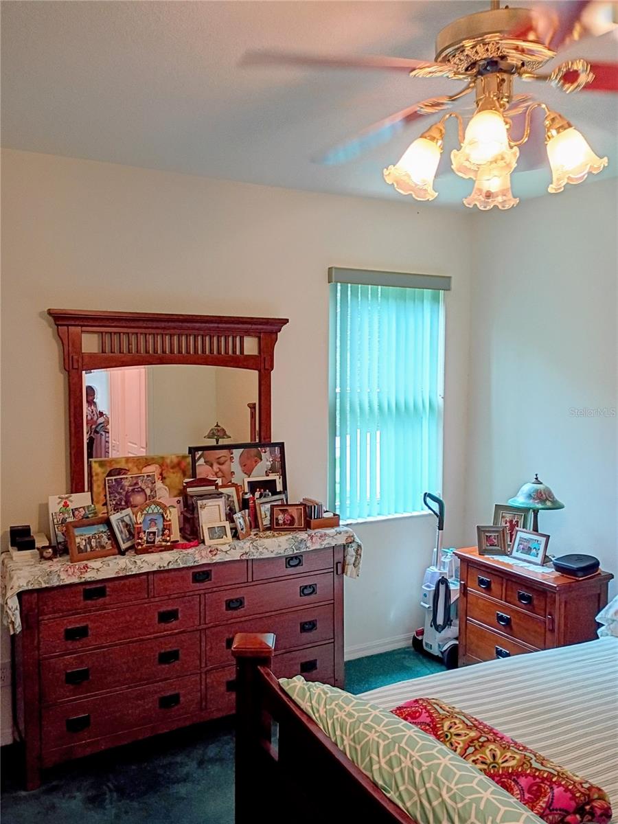 A GLIMPSE TO ANOTHER VIEW OF THE MASTER BED ROOM.