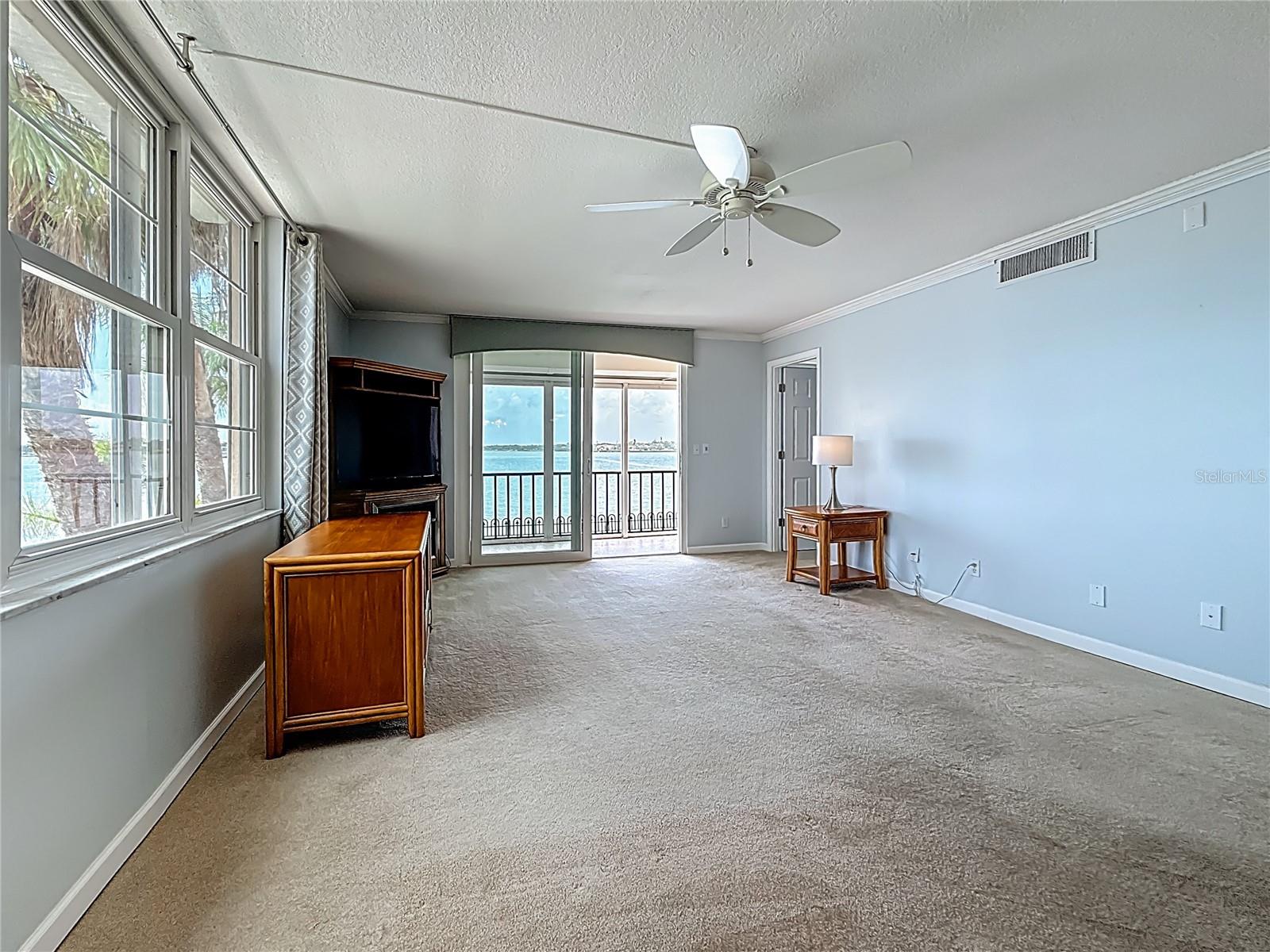 Closer look at the living space and the spacious wall space that the livng area offers.