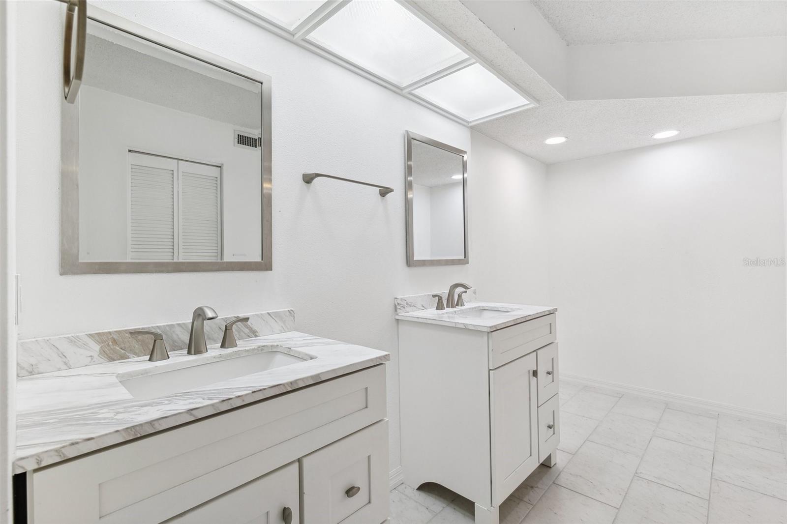Primary bathroom ensuite