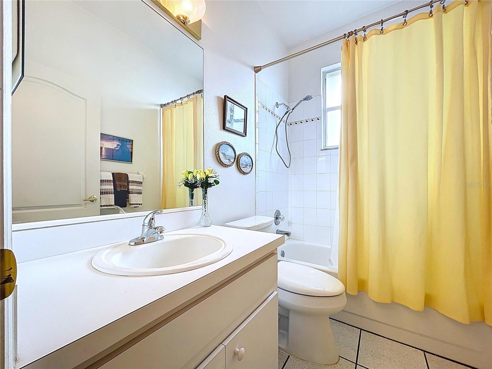 2nd Bathroom