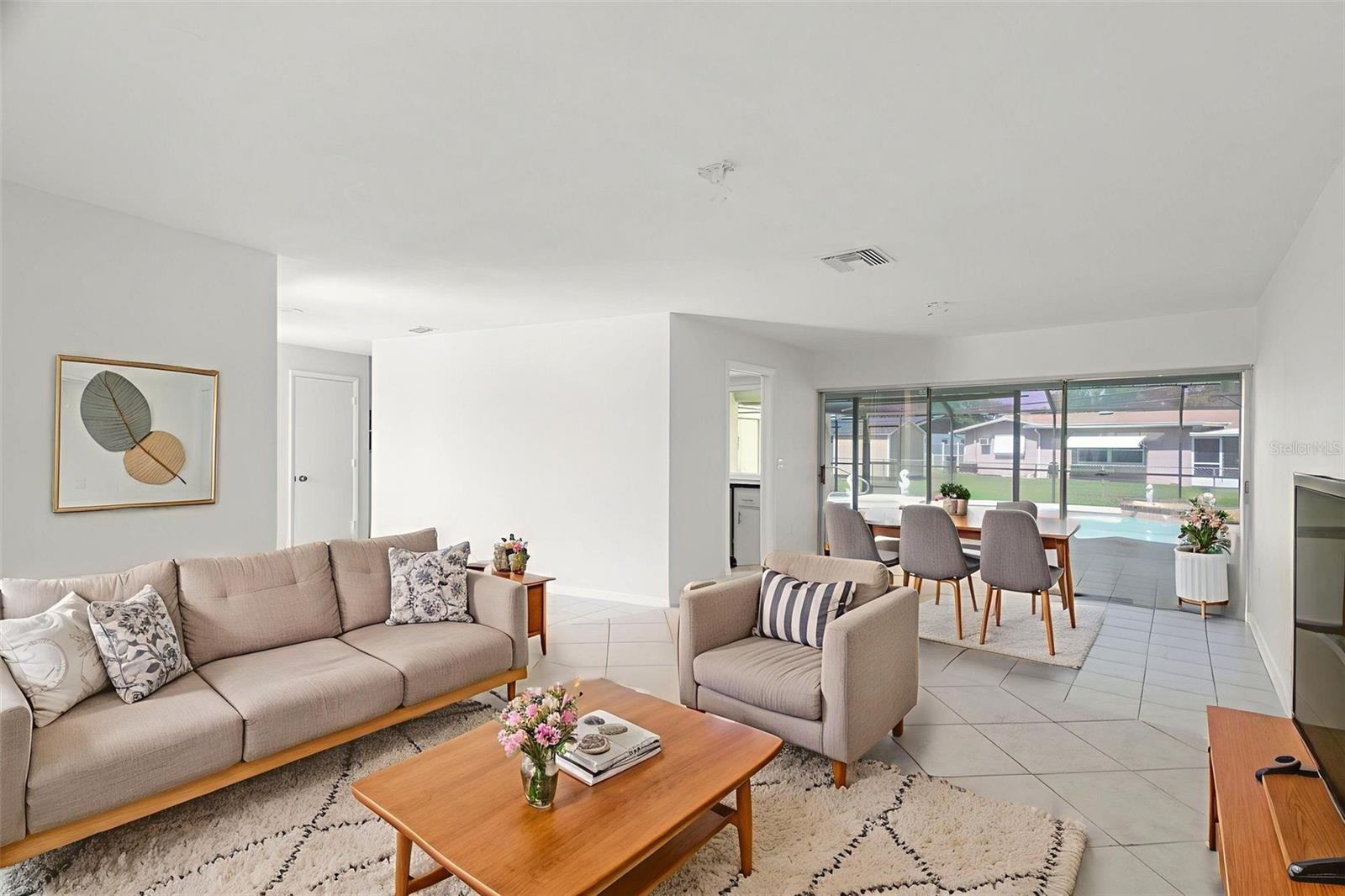 staged living room/diving room